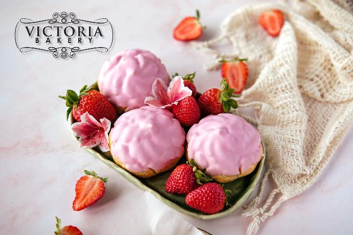 Strawberry Cream Puff (Box of 12)