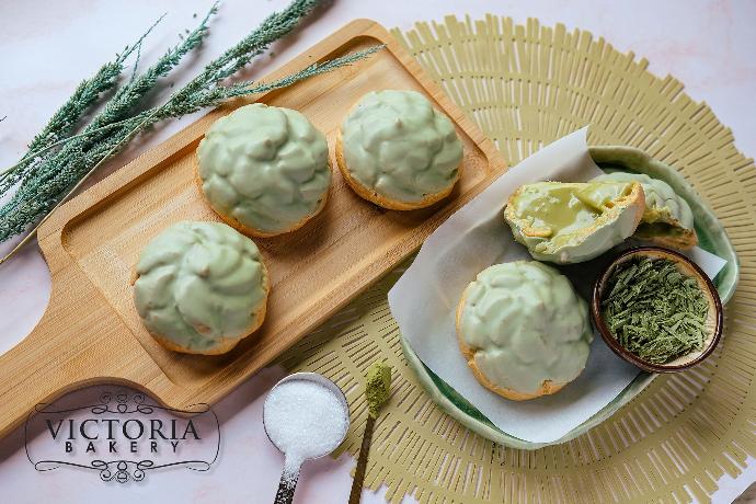 Matcha Cream Puff (Box of 8)